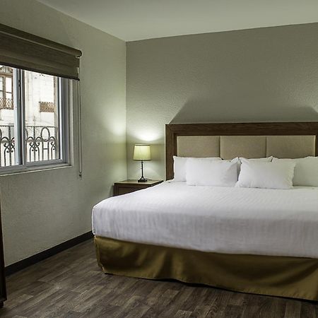 Hotel Adriana Идальго-дель-Парраль Экстерьер фото